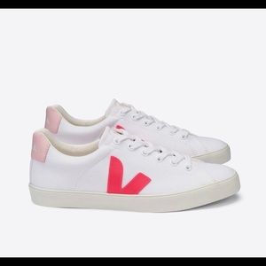 NWT Veja Esplar Shoes
